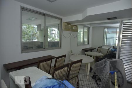 Apartamento à venda com 70m², 2 quartos e 1 vagaÁrea comum - Salão de festas