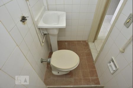 Apartamento à venda com 70m², 2 quartos e 1 vagaBanheiro de Serviço