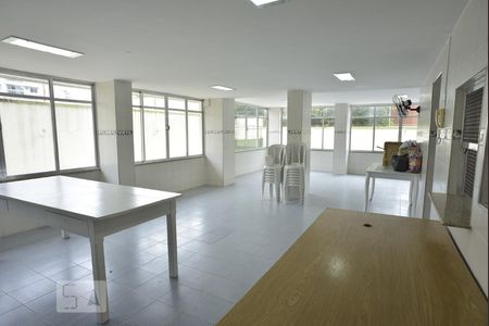 Apartamento à venda com 70m², 2 quartos e 1 vagaÁrea comum - Salão de festas