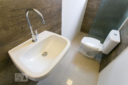 Casa para alugar com 49m², 2 quartos e sem vagaBanheiro