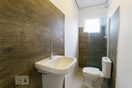Casa para alugar com 49m², 2 quartos e sem vagaBanheiro