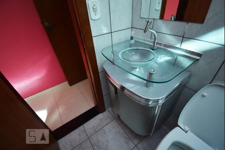 Casa para alugar com 120m², 3 quartos e 2 vagasBanheiro da Suíte