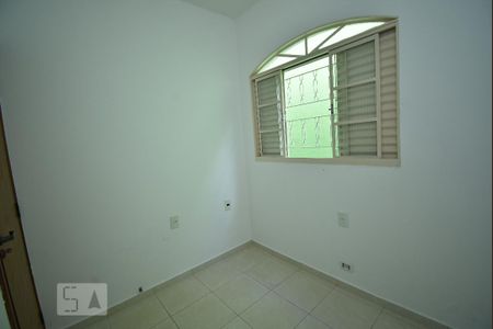 Casa para alugar com 120m², 3 quartos e 2 vagasQuarto 2