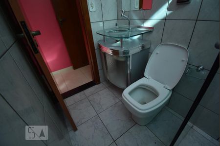 Casa para alugar com 120m², 3 quartos e 2 vagasBanheiro da Suíte