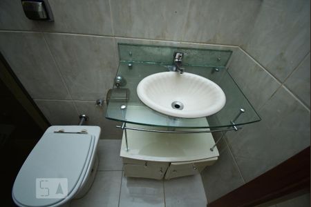 Casa para alugar com 120m², 3 quartos e 2 vagasBanheiro 2