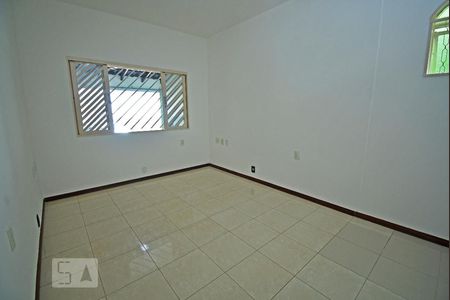 Quarto 1 de casa para alugar com 3 quartos, 120m² em Qs 11, Brasília