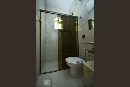 Casa para alugar com 120m², 3 quartos e 2 vagasBanheiro 2