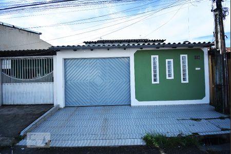 Casa para alugar com 120m², 3 quartos e 2 vagasFachada