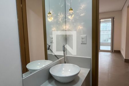 Lavabo de apartamento para alugar com 2 quartos, 85m² em Aparecida, Santos