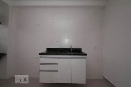 Cozinha de apartamento para alugar com 2 quartos, 38m² em Vila Paiva, São Paulo