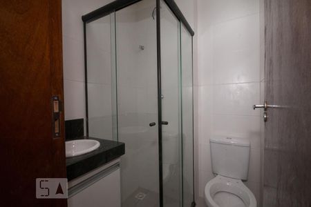 Banheiro de apartamento para alugar com 2 quartos, 38m² em Vila Paiva, São Paulo