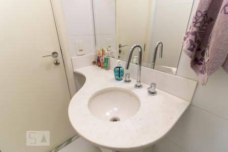 Casa à venda com 187m², 4 quartos e 1 vagaBanheiro da Suíte 1