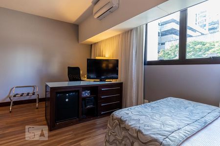 Quarto 1 de kitnet/studio para alugar com 1 quarto, 29m² em Cidade Monções, São Paulo