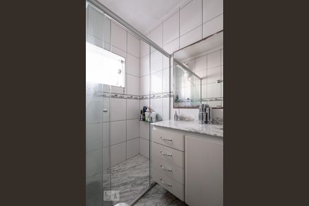 Casa para alugar com 210m², 3 quartos e 2 vagasBanheiro 2