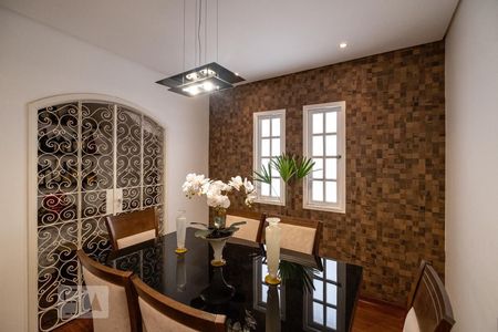 Casa para alugar com 210m², 3 quartos e 2 vagasSala de jantar