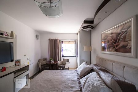 Casa para alugar com 210m², 3 quartos e 2 vagasSuíte