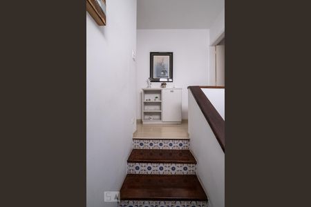 Casa para alugar com 210m², 3 quartos e 2 vagasEscada