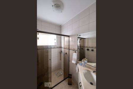 Casa para alugar com 210m², 3 quartos e 2 vagasBanheiro da suíte