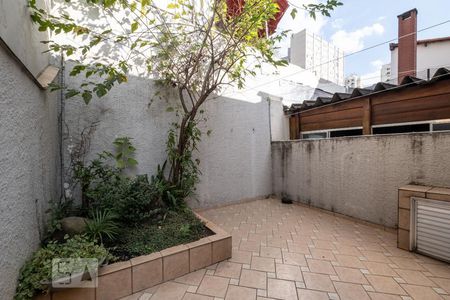 Casa para alugar com 210m², 3 quartos e 2 vagasQuintal