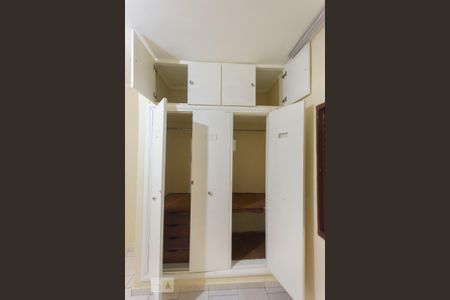 Casa à venda com 80m², 2 quartos e 2 vagasQuarto 01