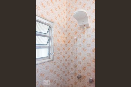 Casa à venda com 80m², 2 quartos e 2 vagasBanheiro