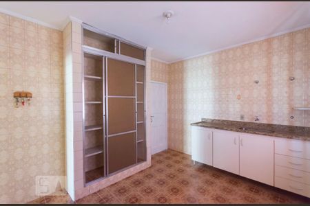 Casa à venda com 80m², 2 quartos e 2 vagasCozinha