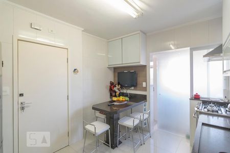 Apartamento à venda com 98m², 3 quartos e 2 vagasCozinha
