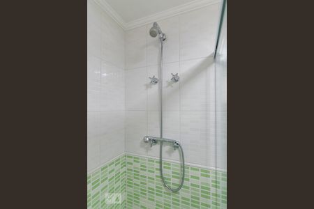 Apartamento à venda com 98m², 3 quartos e 2 vagasDucha