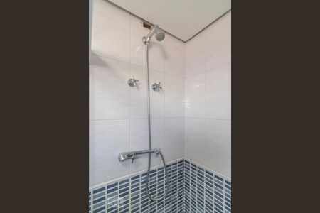 Apartamento à venda com 98m², 3 quartos e 2 vagasDucha