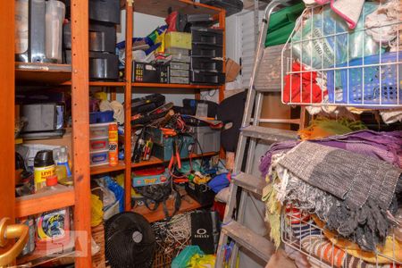 Casa à venda com 157m², 3 quartos e 3 vagas Casa à venda com 157m², 3 quartos e 3 vagasDespensa