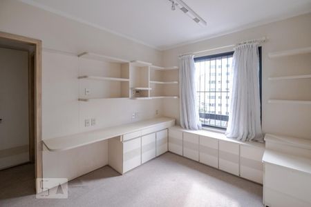 Apartamento para alugar com 296m², 4 quartos e 4 vagasSuíte 1