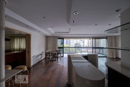 Apartamento para alugar com 296m², 4 quartos e 4 vagasSala