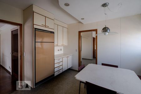 Apartamento para alugar com 296m², 4 quartos e 4 vagasCopa