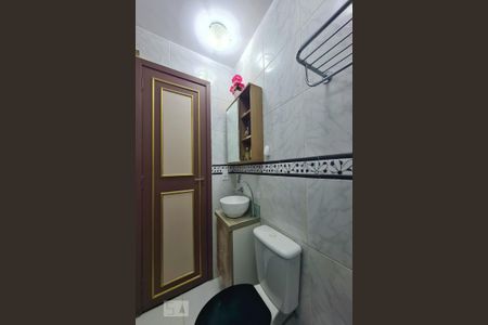 Apartamento para alugar com 50m², 2 quartos e 1 vaga Apartamento para alugar com 50m², 2 quartos e 1 vagaBanheiro Social