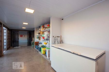 Casa à venda com 400m², 4 quartos e 2 vagas Casa à venda com 400m², 4 quartos e 2 vagasLavanderia