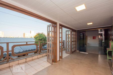 Casa à venda com 400m², 4 quartos e 2 vagas Casa à venda com 400m², 4 quartos e 2 vagasLavanderia