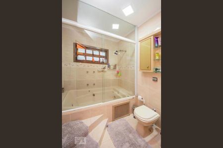 Casa à venda com 400m², 4 quartos e 2 vagas Casa à venda com 400m², 4 quartos e 2 vagasBanheiro 1