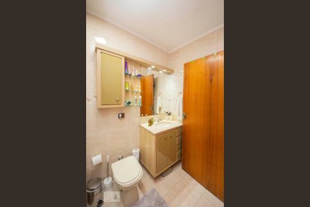 Casa à venda com 400m², 4 quartos e 2 vagas Casa à venda com 400m², 4 quartos e 2 vagasBanheiro 1