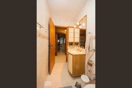 Casa à venda com 400m², 4 quartos e 2 vagas Casa à venda com 400m², 4 quartos e 2 vagasBanheiro 2