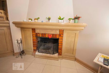 Sala  de casa à venda com 4 quartos, 400m² em Sarandi, Porto Alegre