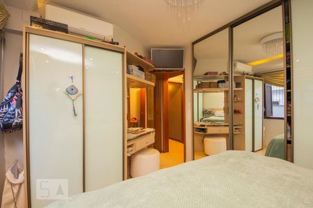 Casa à venda com 400m², 4 quartos e 2 vagas Casa à venda com 400m², 4 quartos e 2 vagasQuarto 2