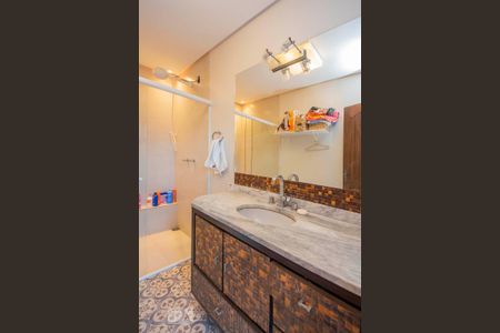 Casa à venda com 400m², 4 quartos e 2 vagas Casa à venda com 400m², 4 quartos e 2 vagasBanheiro 3