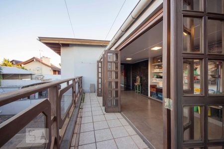 Casa à venda com 400m², 4 quartos e 2 vagas Casa à venda com 400m², 4 quartos e 2 vagasVaranda da Lavanderia