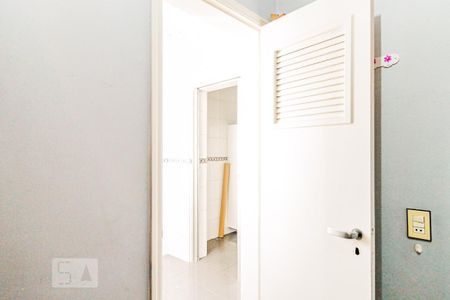 Quarto de Serviço de apartamento para alugar com 2 quartos, 63m² em Jardim Taquaral, São Paulo