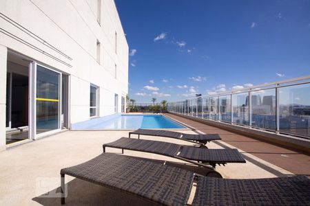 Apartamento à venda com 43m², 1 quarto e 1 vaga Apartamento à venda com 43m², 1 quarto e 1 vagaÁrea Comum - Piscina