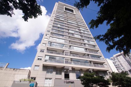 Apartamento à venda com 43m², 1 quarto e 1 vaga Apartamento à venda com 43m², 1 quarto e 1 vagaFachada do Prédio