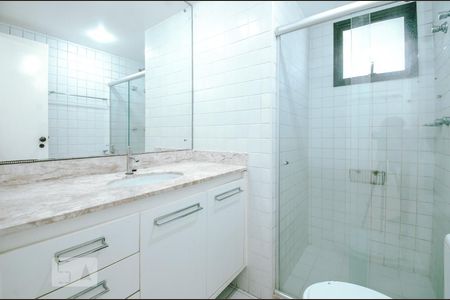 Apartamento para alugar com 105m², 3 quartos e 2 vagasBanheiro Corredor