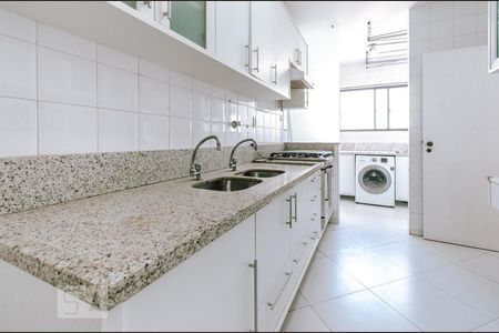 Apartamento para alugar com 105m², 3 quartos e 2 vagasCozinha