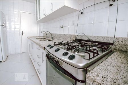 Apartamento para alugar com 105m², 3 quartos e 2 vagasDetalhe cozinha