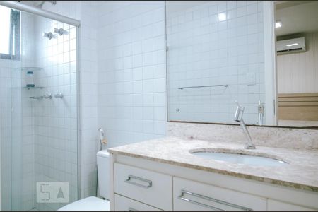 Apartamento para alugar com 105m², 3 quartos e 2 vagasBanheiro da Suíte